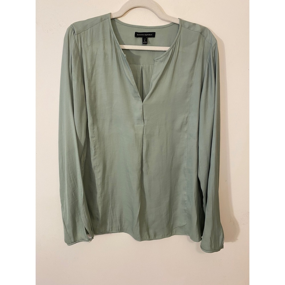 Banana Republic Womens Tall L Sage Green Split Neck Roll Tab Sleeve Blouse